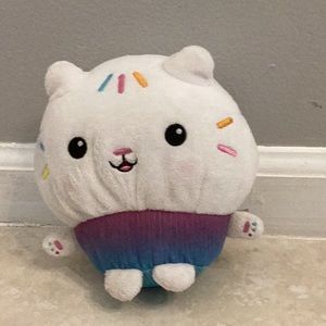 Bakery cat. From Gabbie’s dollhouse. Used but in great shape. Good gift.